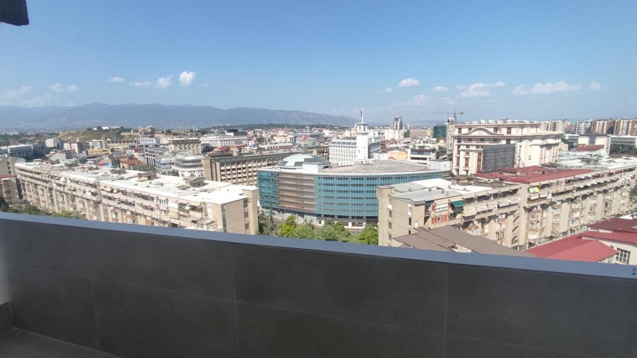 Sky View Luxury Center *